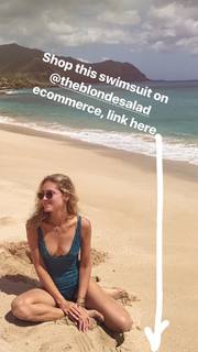 Chiara Ferragni feet photo thumbnail