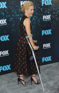 Gillian Anderson feet photo thumbnail