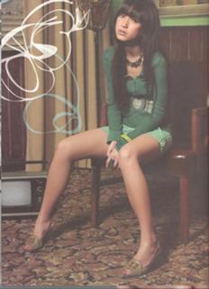Angelababy feet photo thumbnail