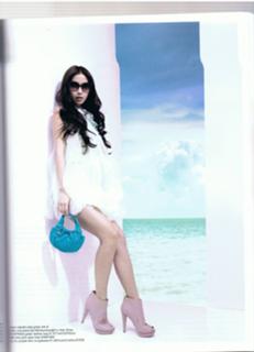 Angelababy feet photo thumbnail