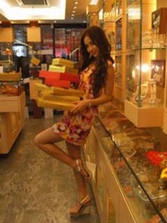 Angelababy feet photo thumbnail