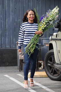 Christina Milian feet photo thumbnail