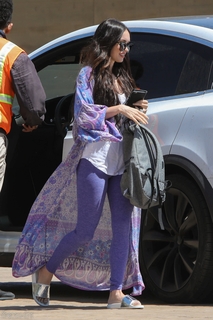 Megan Fox feet photo thumbnail