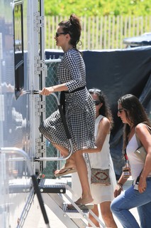 Penélope Cruz feet photo thumbnail