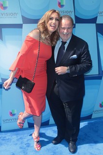 Lili Estefan feet photo thumbnail