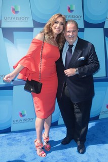 Lili Estefan feet photo thumbnail