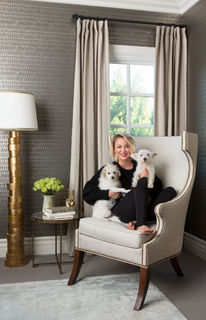 Kaley Cuoco feet photo thumbnail