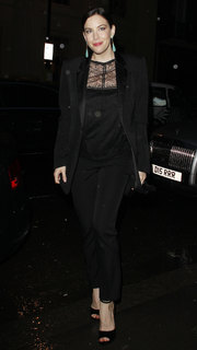 Liv Tyler feet photo thumbnail