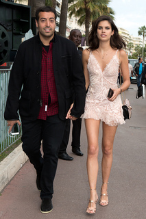 Sara Sampaio feet photo thumbnail