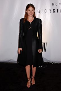 Debra Messing feet photo thumbnail