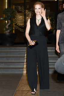 Jessica Chastain feet photo thumbnail