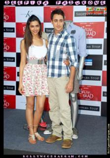 Deepika Padukone feet photo thumbnail