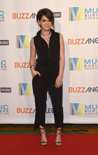 Maren Morris feet photo thumbnail