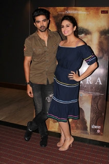 Huma Qureshi feet photo thumbnail