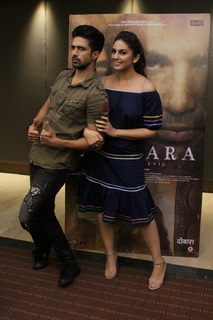 Huma Qureshi feet photo thumbnail
