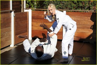 Heidi Montag feet photo thumbnail