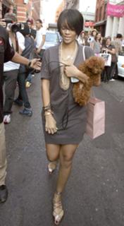 Rihanna feet photo thumbnail