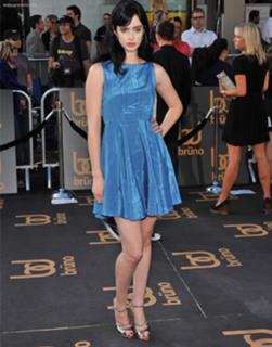 Krysten Ritter feet photo thumbnail