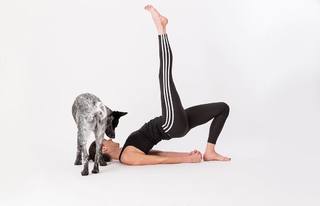 Adriene Mishler feet photo thumbnail