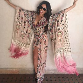 Shay Mitchell feet photo thumbnail