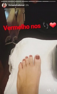 Lívia Andrade feet photo thumbnail