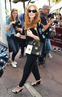 Jessica Chastain feet photo thumbnail