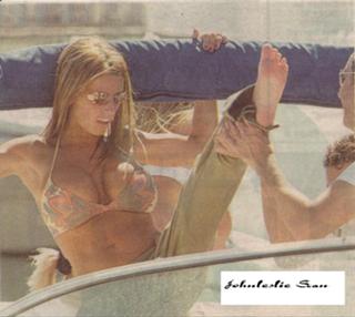 Katie Price feet photo thumbnail