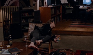 Serenay Sarikaya feet photo thumbnail
