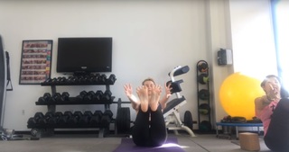 Katy Perry feet photo thumbnail