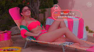 Ariel Winter feet photo thumbnail