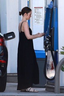 Minka Kelly feet photo thumbnail