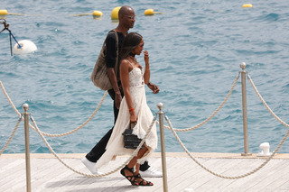 Naomi Campbell feet photo thumbnail