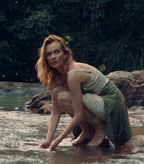 Diane Kruger feet photo thumbnail