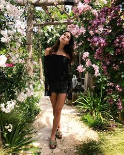 Lena Meyer-Landrut feet photo thumbnail