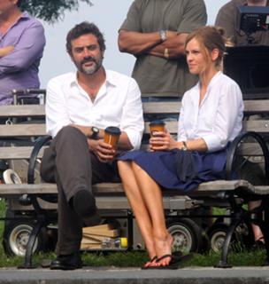 Hilary Swank feet photo thumbnail