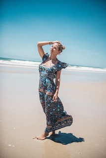 Elsa Pataky feet photo thumbnail