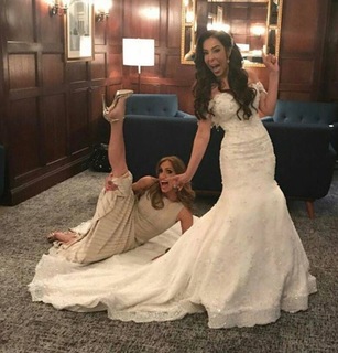 Lili Estefan feet photo thumbnail