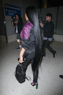 Nicki Minaj feet photo thumbnail