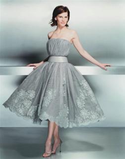 Hilary Swank feet photo thumbnail