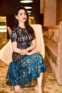Tamannaah Bhatia feet photo thumbnail
