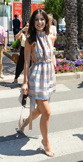 Lena Meyer-Landrut feet photo thumbnail