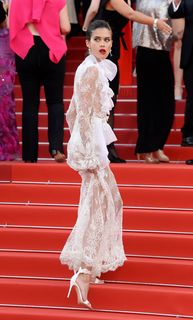 Sara Sampaio feet photo thumbnail