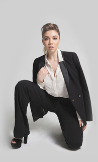 Jennette McCurdy feet photo thumbnail