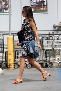 Jordana Brewster feet photo thumbnail