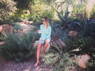 Ali Larter feet photo thumbnail