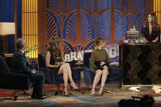 Hilary Swank feet photo thumbnail