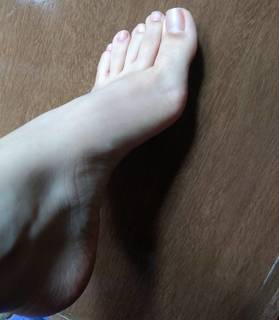 Isa Pes feet photo thumbnail