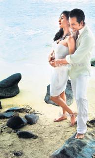 Kareena Kapoor feet photo thumbnail