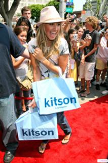 Ashley Tisdale feet photo thumbnail