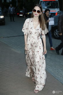 Paulina Sykut feet photo thumbnail